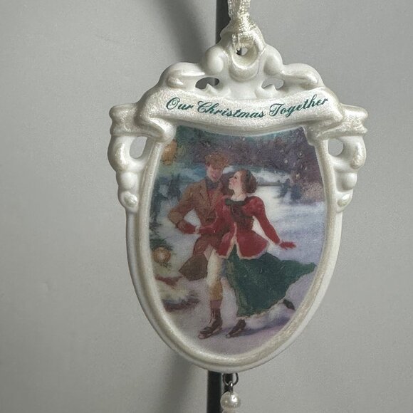 Hallmark Keepsake Ornament 2000 Our Christmas Together Fine Porcelain Decoration - Picture 3 of 6